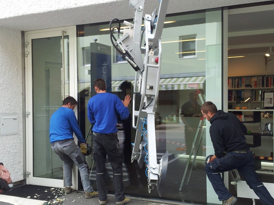Glasmontage bei Spechtenhauser